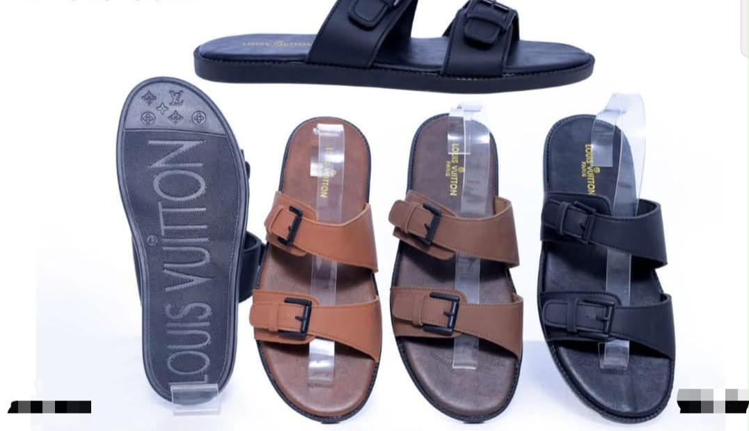Men’s double-buckle slide sandals